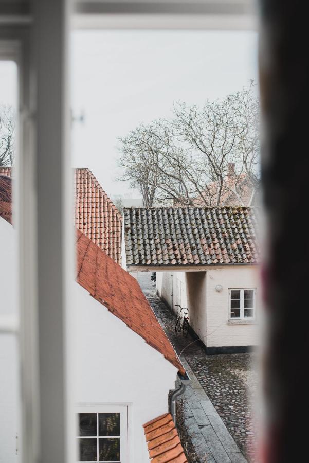 לינה וארוחת בוקר Ærøskøbing Kjobing Manor מראה חיצוני תמונה